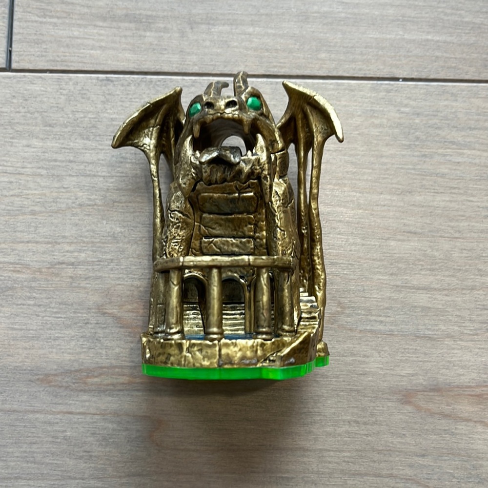 Skylanders LOOSE Figure Dragons Peak